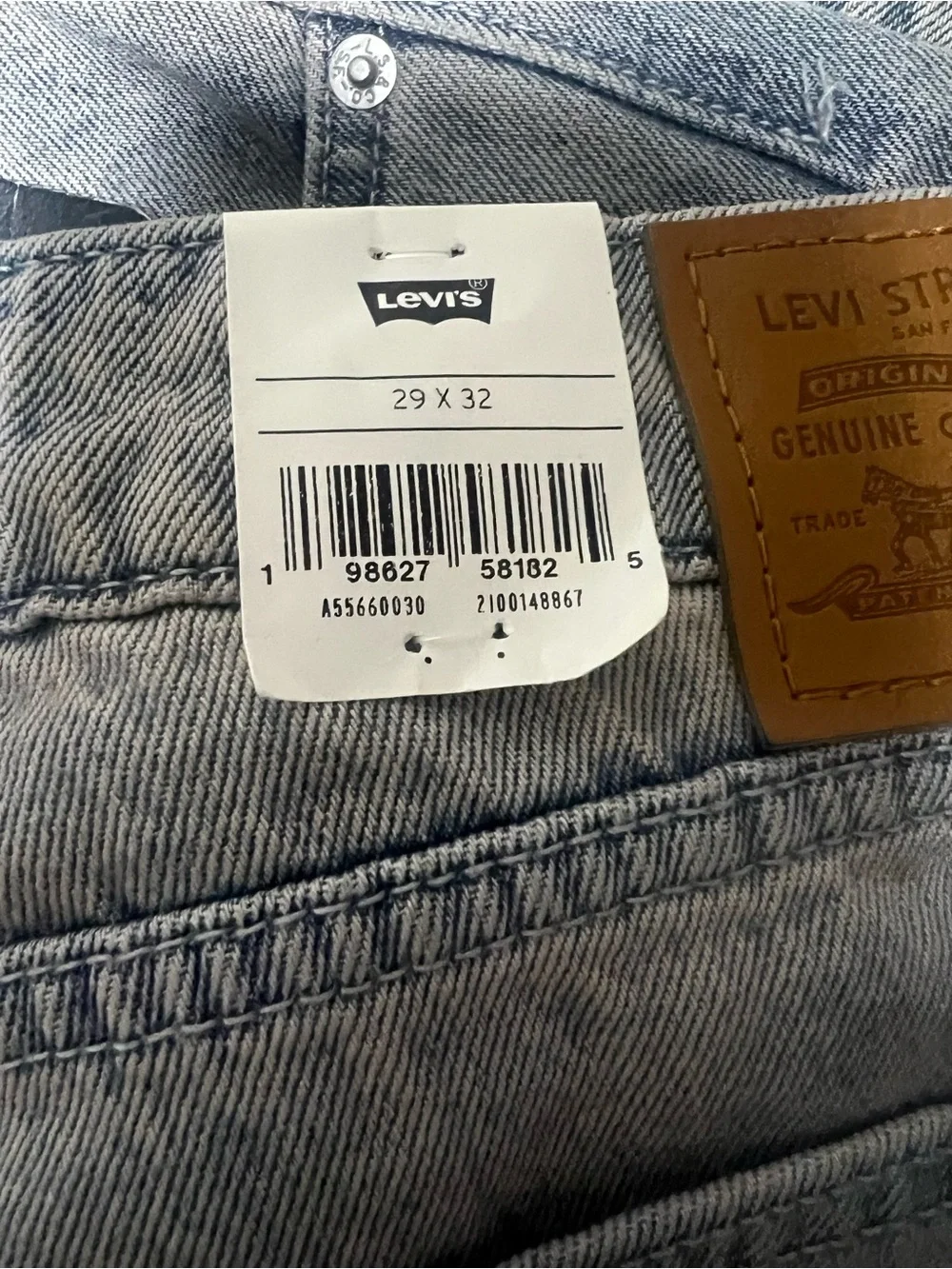 Levi’s Premium Low Loose Jeans Light Vintage Blue Wash NWT Size 29 - Picture 6 of 7